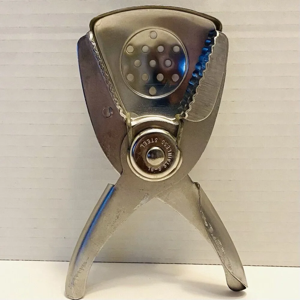 Heavy-Duty Stainless Steel Citrus Juicer Hand Held Ergonomic Handle Used Vintage